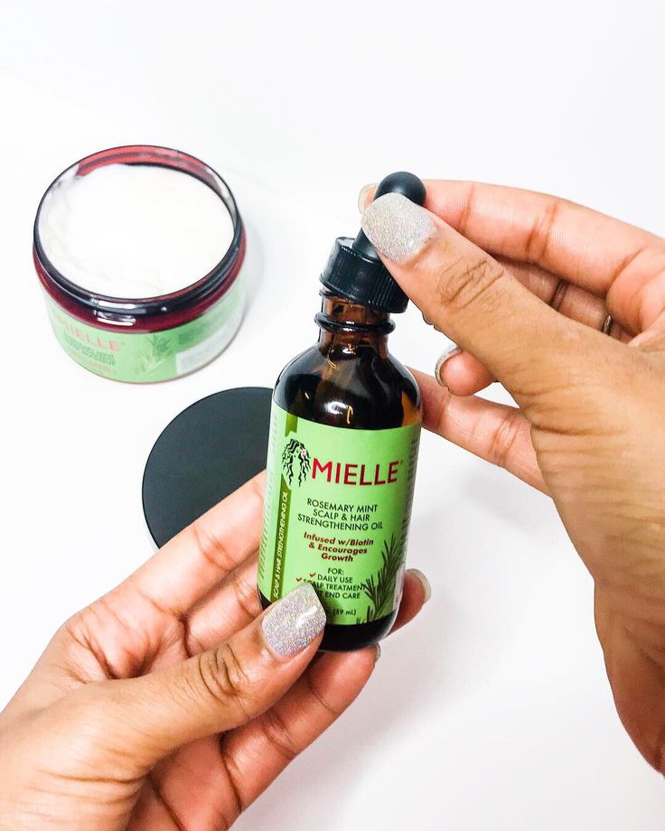 Mielle Rosemary Mint Scalp & Hair Strengthening Oil
